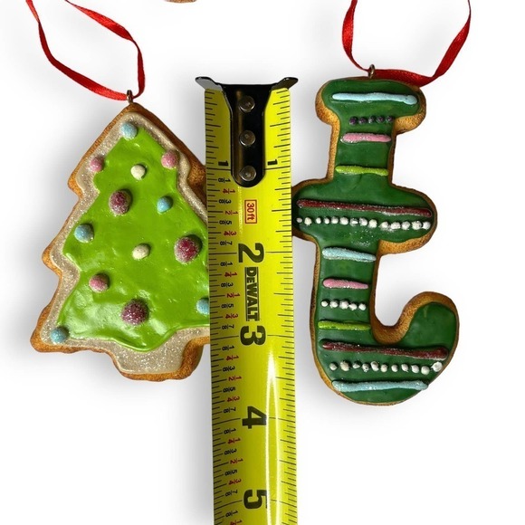 Christmas Tree Snowflake Letters Gingerbread Cookie Ornaments Set Of 4 Tin - Picture 4 of 5